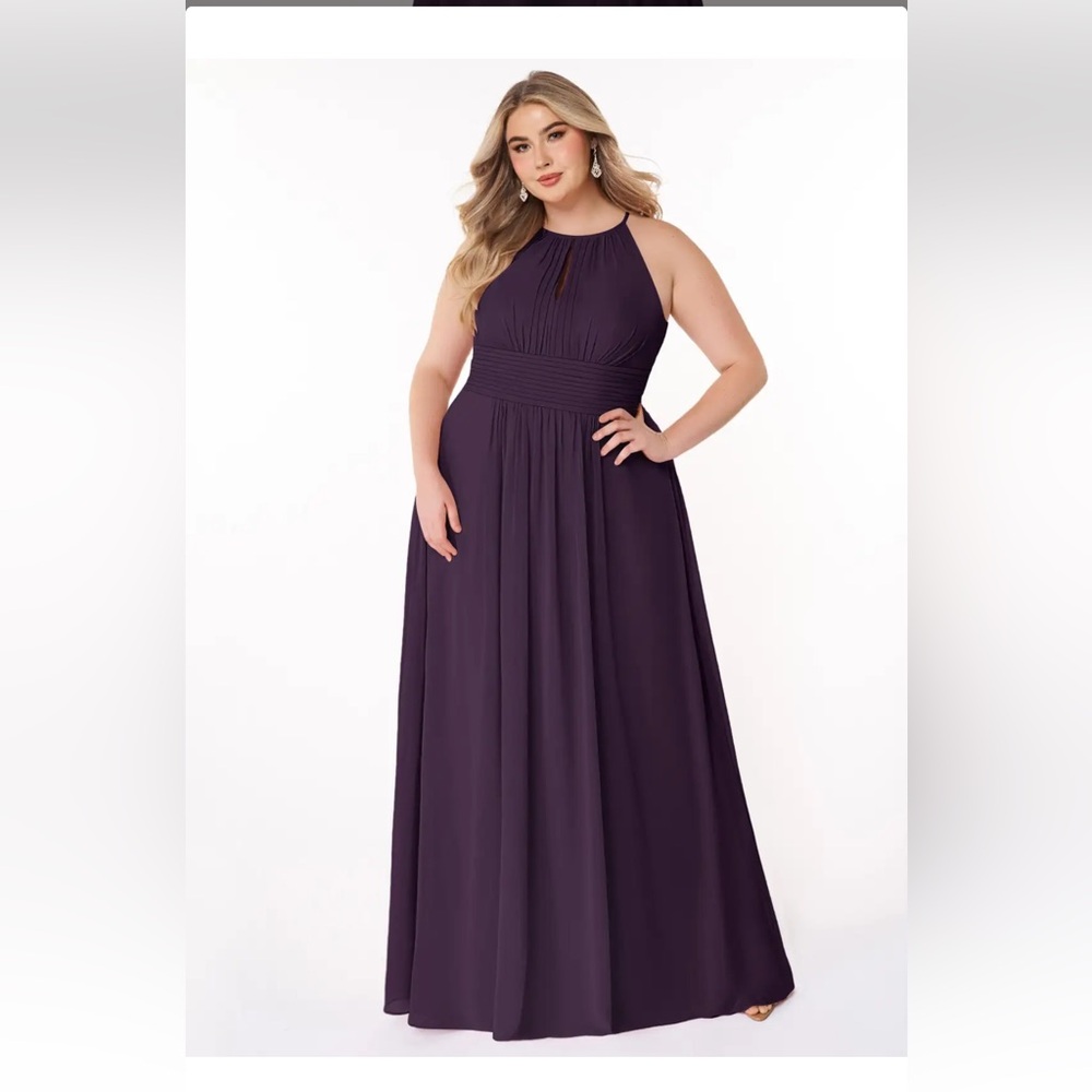 Plus size bridesmaid dress